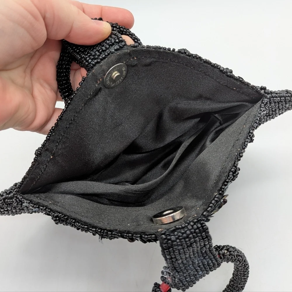 ✨3/$15 Black Beaded Triangle Clutch Purse